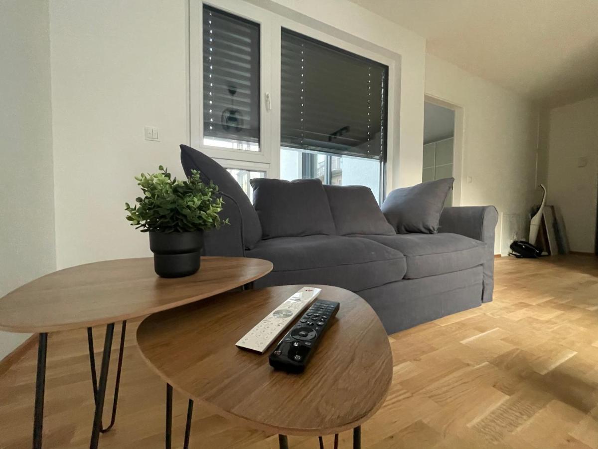A Place To Call Home Vienna Luaran gambar