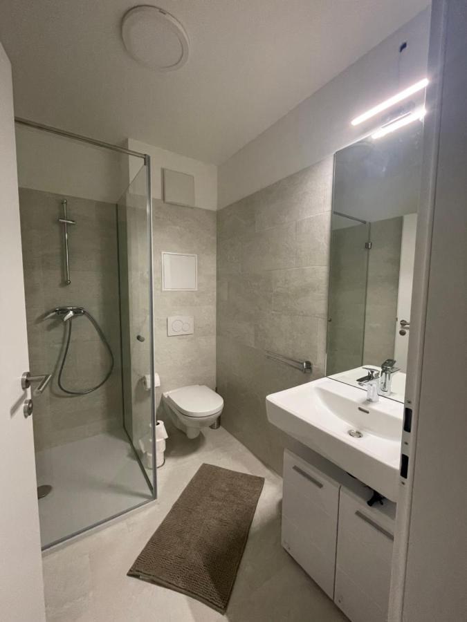 A Place To Call Home Vienna Luaran gambar