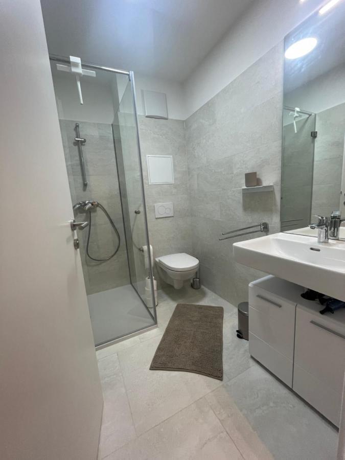 A Place To Call Home Vienna Luaran gambar